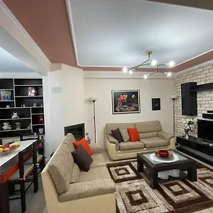 friendly-cozy-apartment-3-bedrooms-free-wifi.albaniahotels.org/