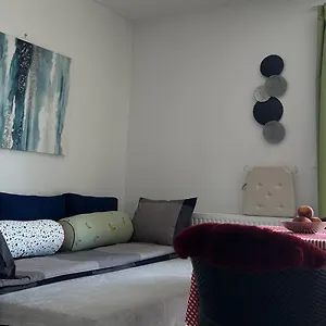 rezervați aici