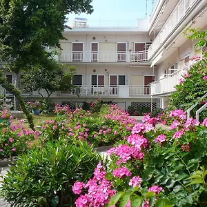 rezervați aici